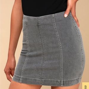 *4 FOR 30* Free People “Modern Femme” Washed Grey Denim Mini Skirt Size US 2